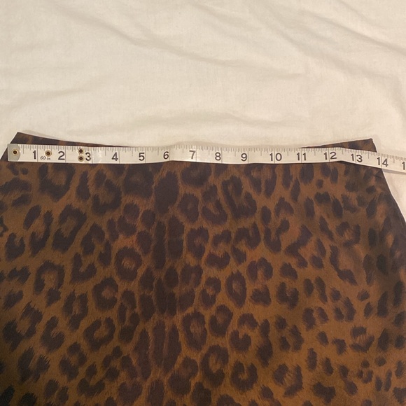 Club Monaco tafetta leopard print skirt - Picture 5 of 10